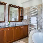 Hidden Gem Estate Kefalonia, Multi-award Winner Vilă Spartia (Kefalonia)