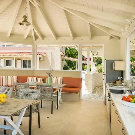 Hidden Gem Estate Kefalonia, Multi-award Winner Вилла *