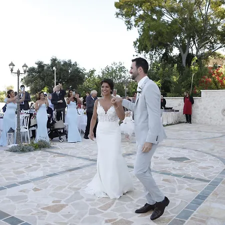 Hidden Gem Estate Kefalonia, Multi-award Winner וילה ספרטיה