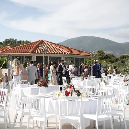 Hidden Gem Estate Kefalonia, Multi-award Winner וילה